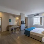 Oasis Imperial &