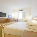 Oasis Imperial & Hotel