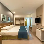 Oasis Imperial & Hotel