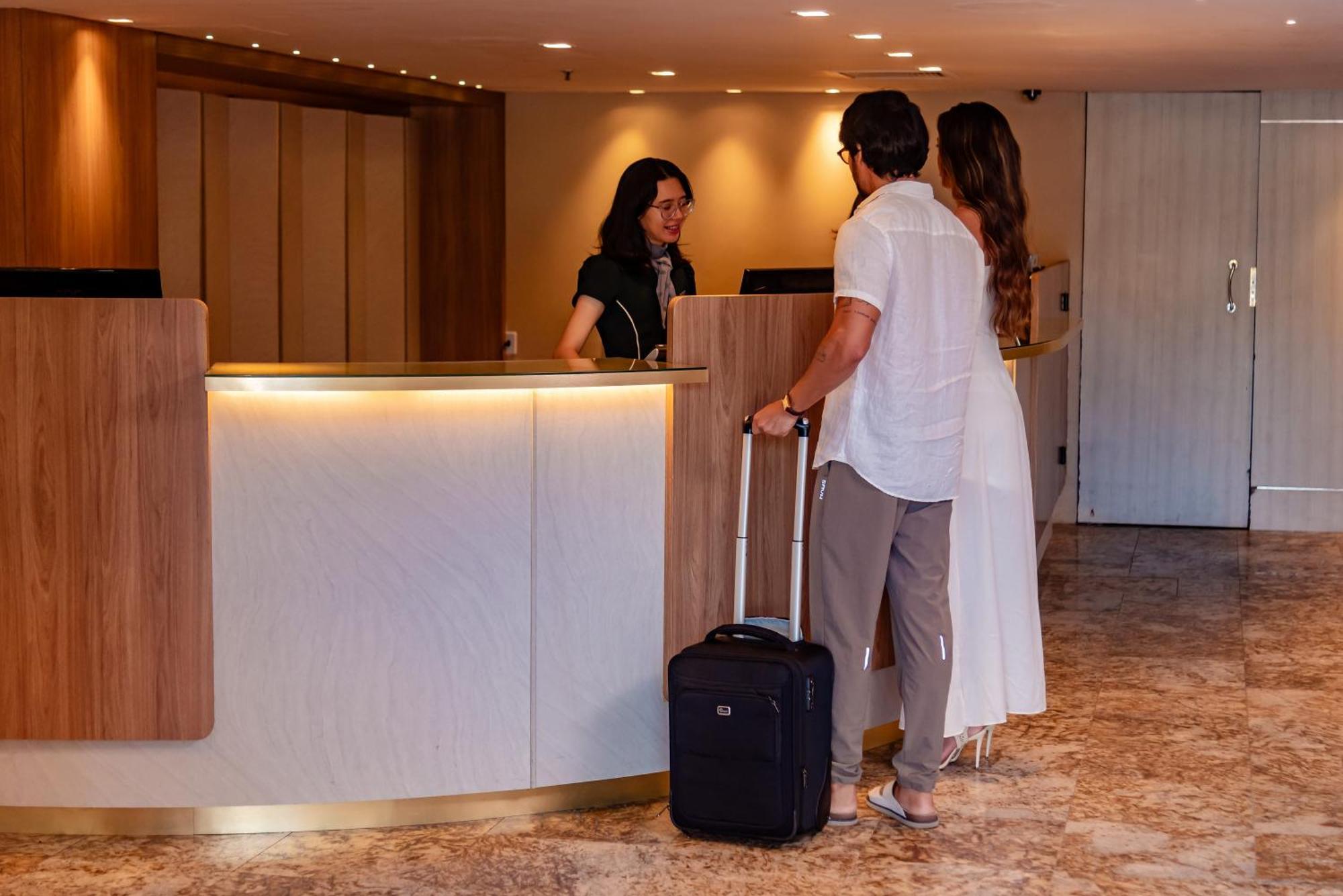 Hotel Oasis Imperial & 4*