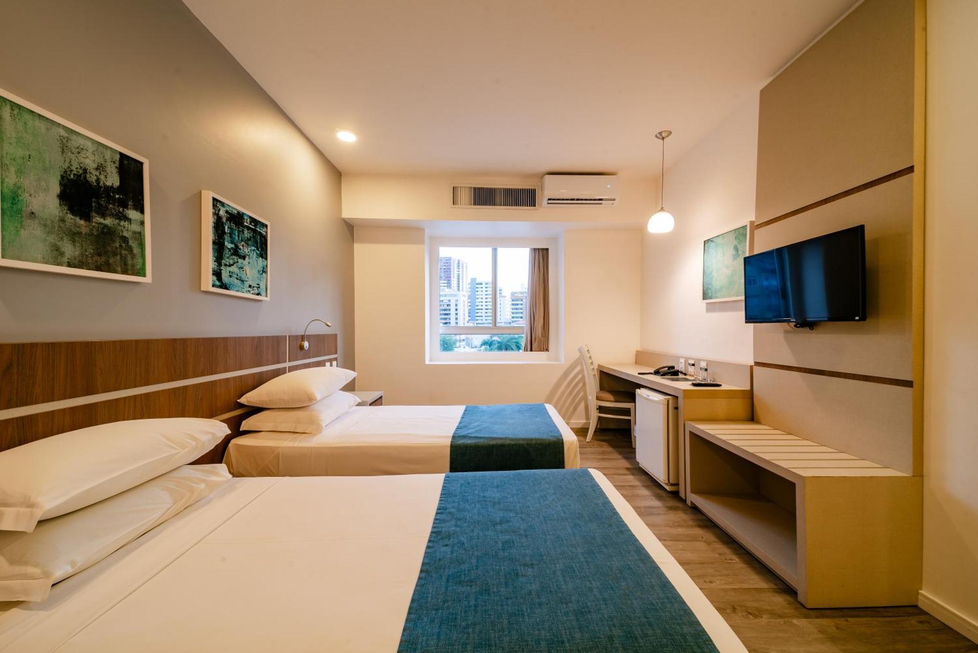 Hotel Oasis Imperial & 4*