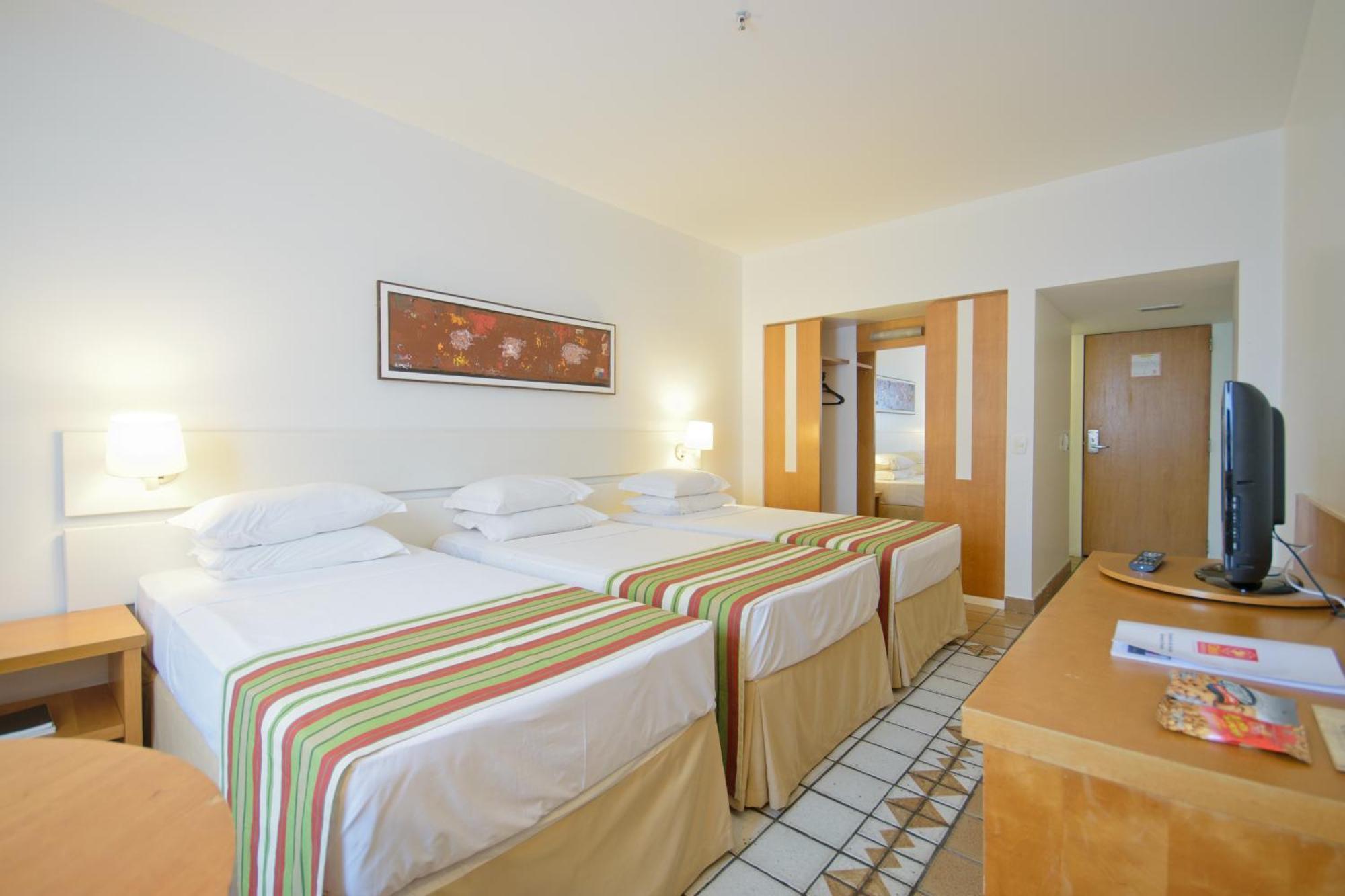 Hotel Oasis Imperial &